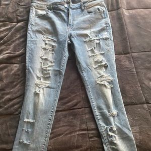 American Eagle distressed jeans size 18.